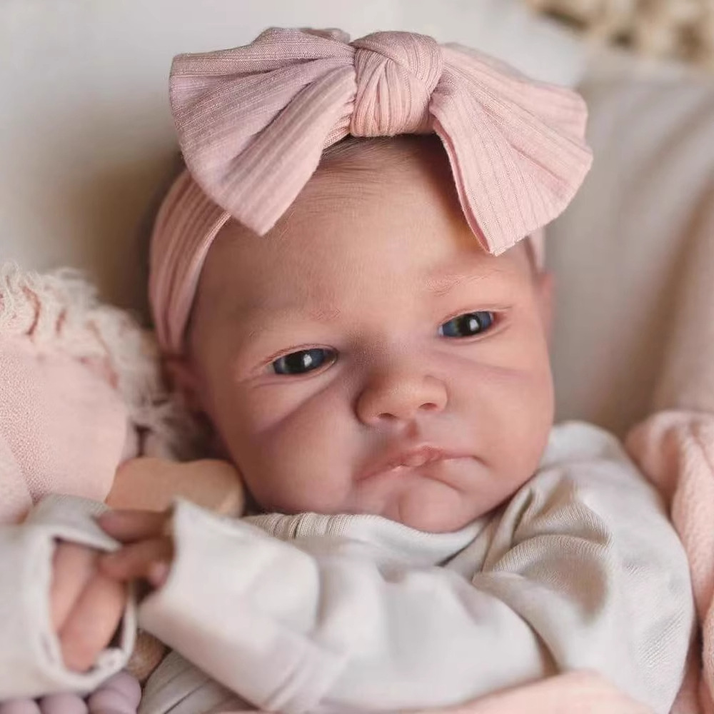 Reborn Baby Doll Silicone Realistic - 48CMリボーンシリコンドール オーガスト覚醒完成品 ソフト新生児リアルな手作りペイントヘア 子供向けギフト